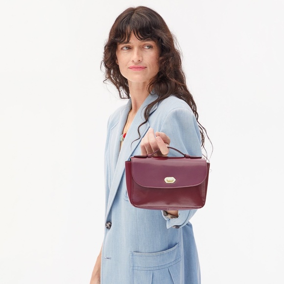 Clare V. Kathryn Plumingo - Picture 3 of 15